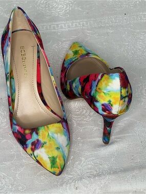 BCBGeneration Shoes Multicolor Abstract  Sateen Slip On 3” Heels Pointed Toes 7👍